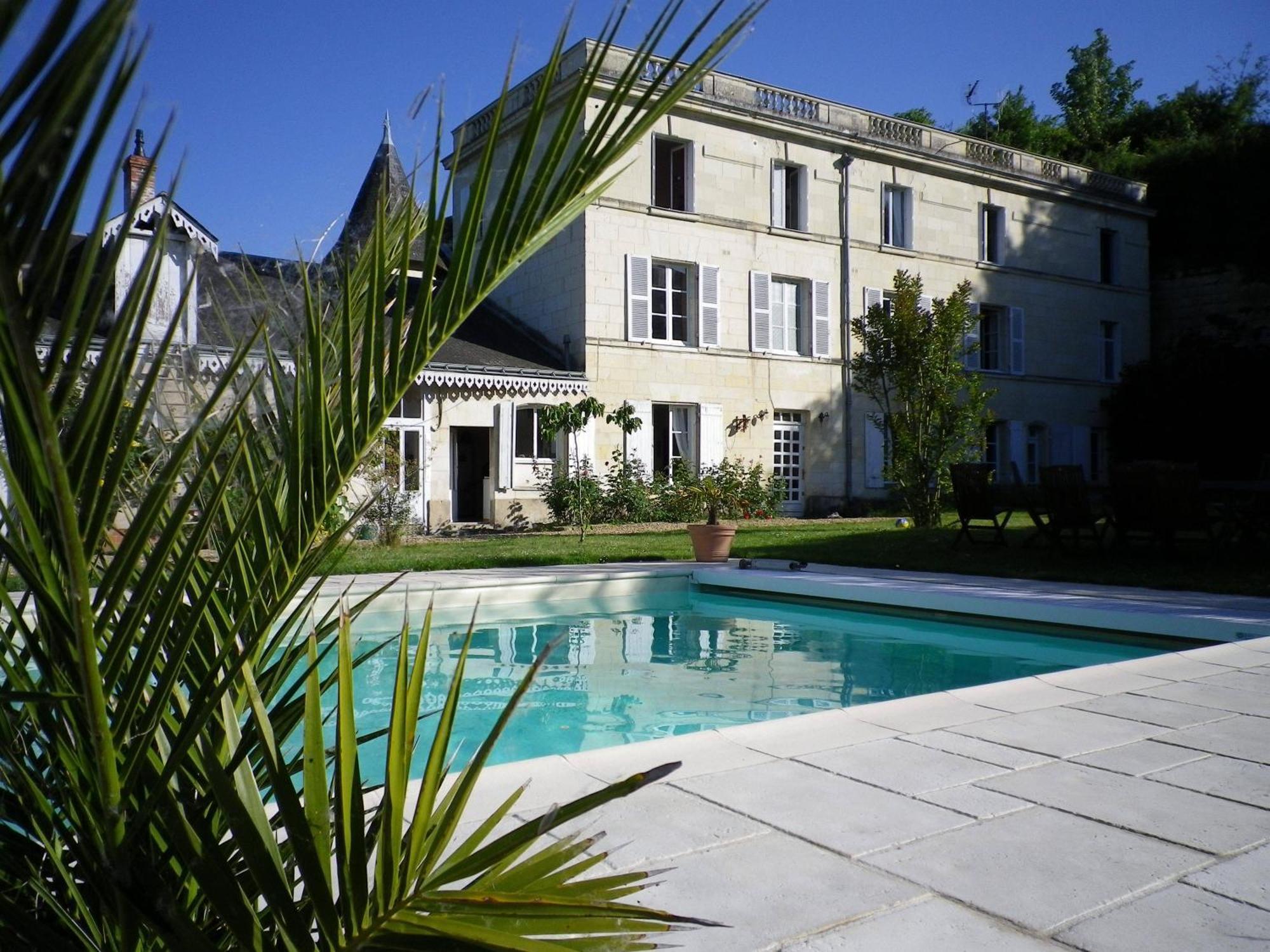 Chambre D' Hotes La Lucasserie Bed & Breakfast Saumur Bagian luar foto